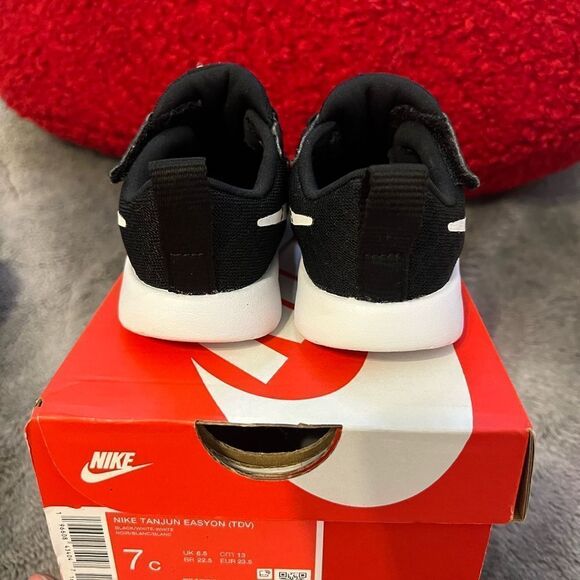 Nike Black Sneakers and Cap Set - Picture 11 of 13